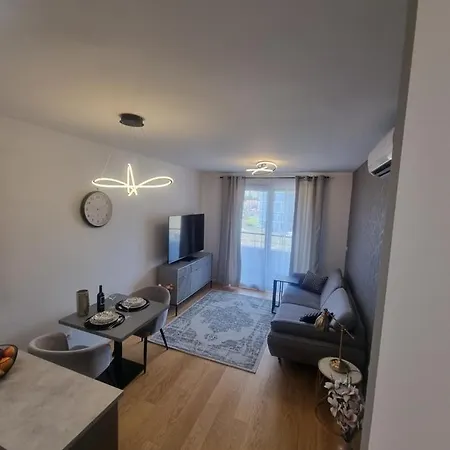 Lu Apartment